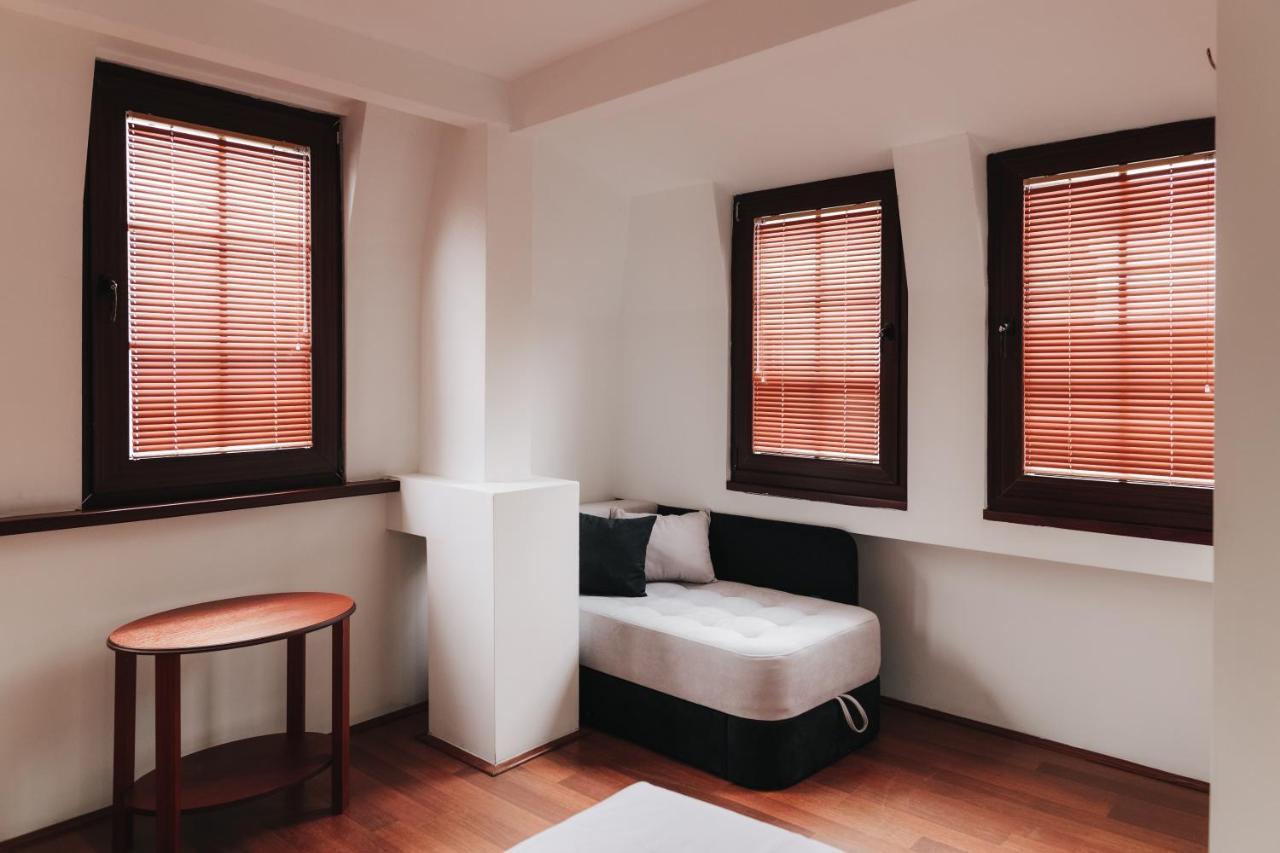 Hotel Gate スコピエ エクステリア 写真